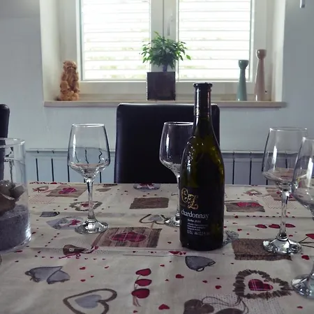 Rina - Kneze Apartment Racisce