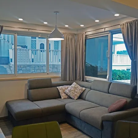 Rina - Kneze Apartment *