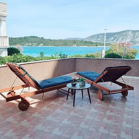 Rina - Kneze Apartman
