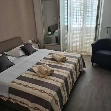 Rina - Kneze Apartman Račišće