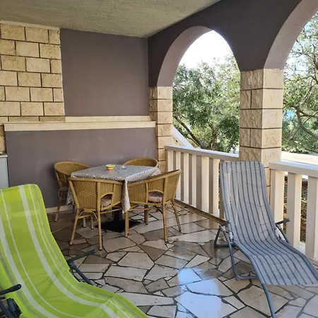 Rina - Kneze Lejlighed *